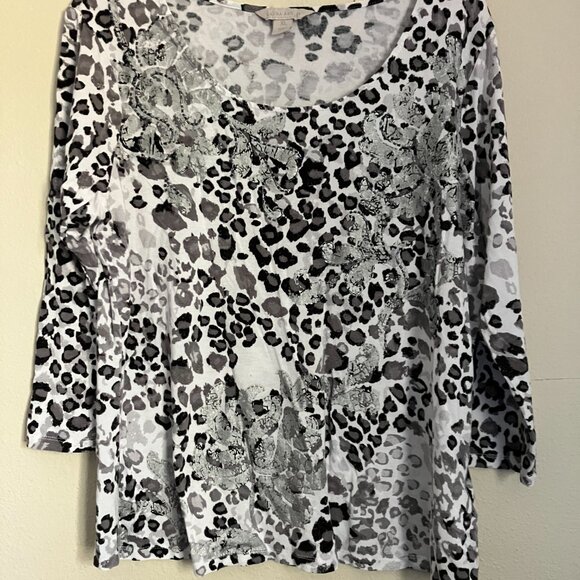 Laura Ashley Gray Leopard Ladies Top - Picture 2 of 8